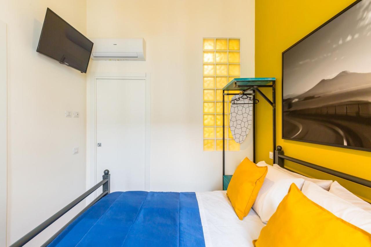 Central Station Apartments & Suites ナポリ エクステリア 写真