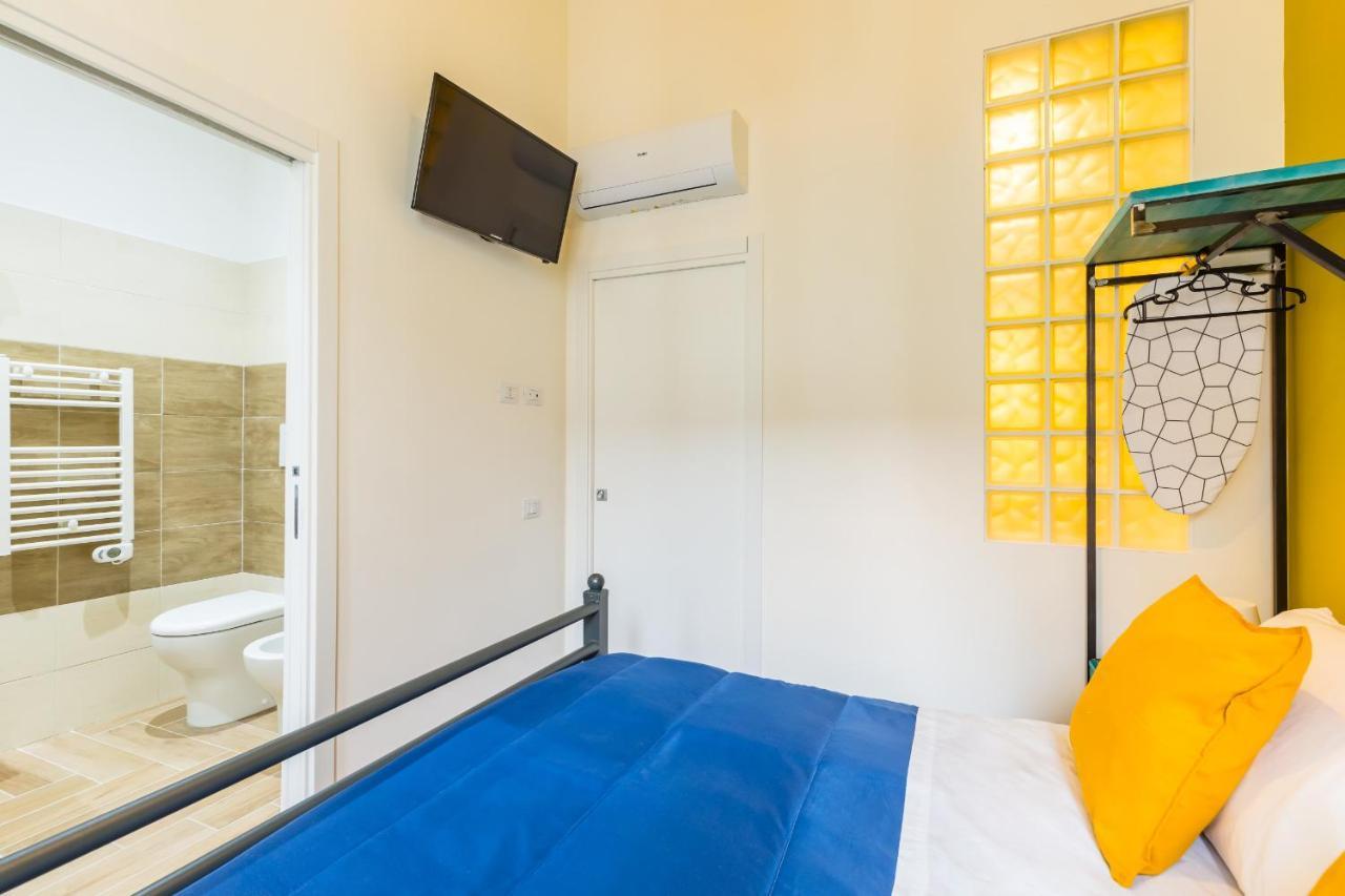 Central Station Apartments & Suites ナポリ エクステリア 写真