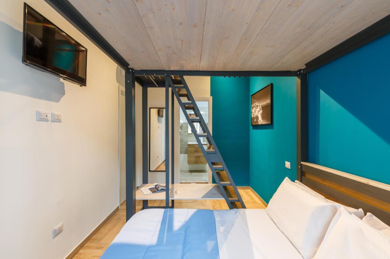 Central Station Apartments & Suites ナポリ エクステリア 写真