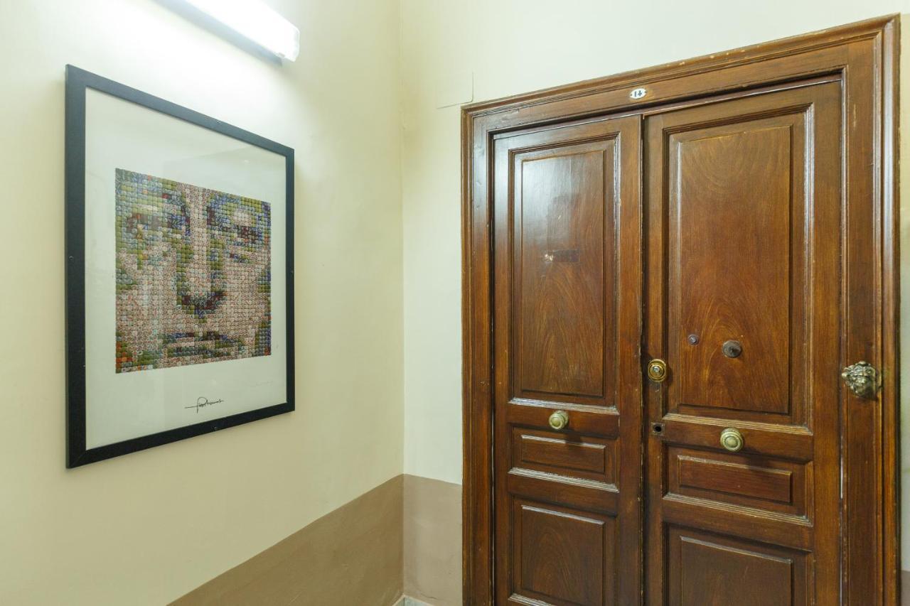 Central Station Apartments & Suites ナポリ エクステリア 写真