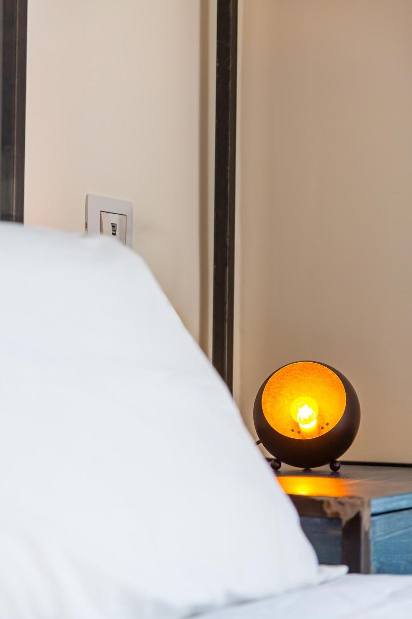 Central Station Apartments & Suites ナポリ エクステリア 写真