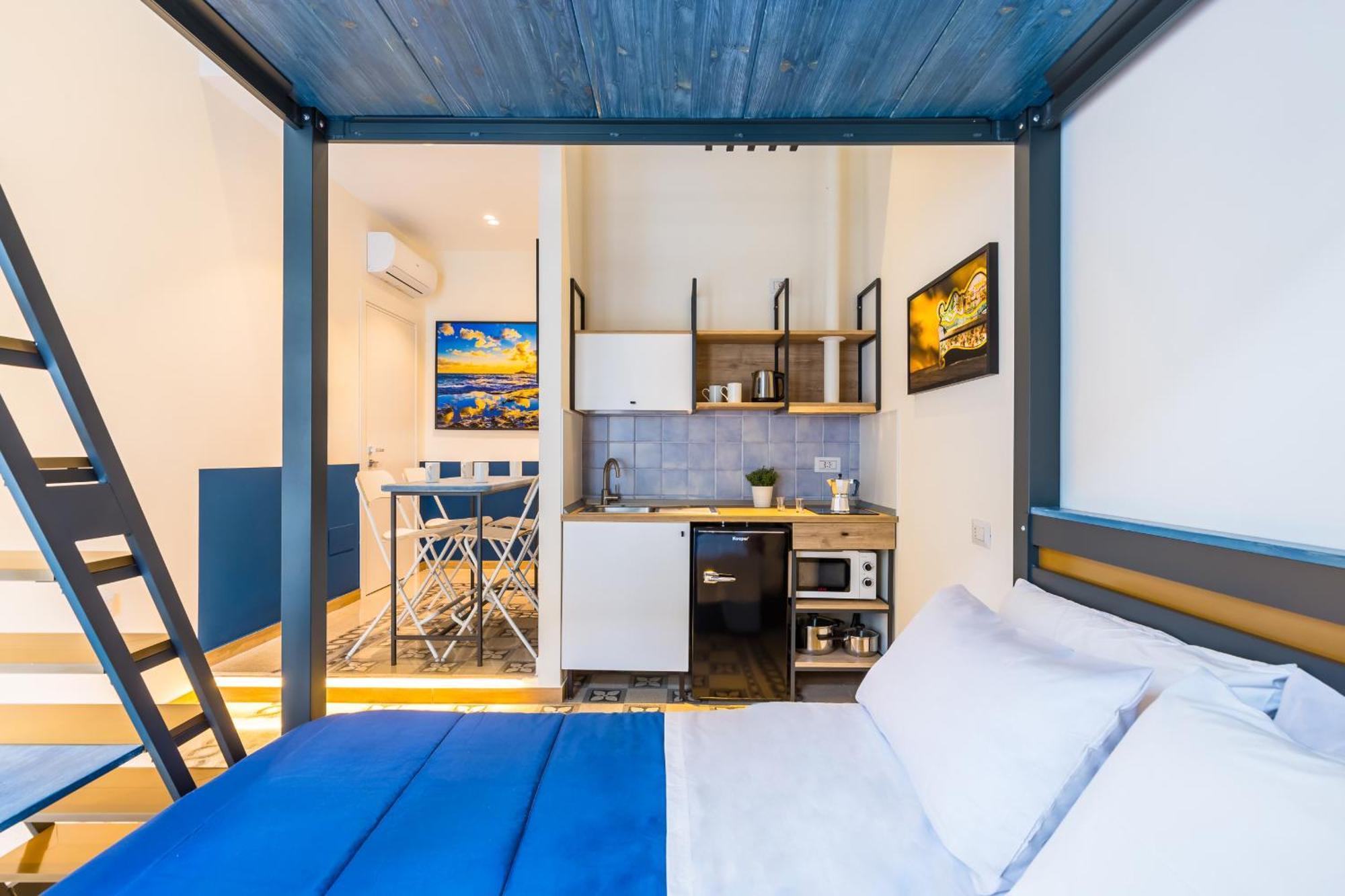Central Station Apartments & Suites ナポリ エクステリア 写真