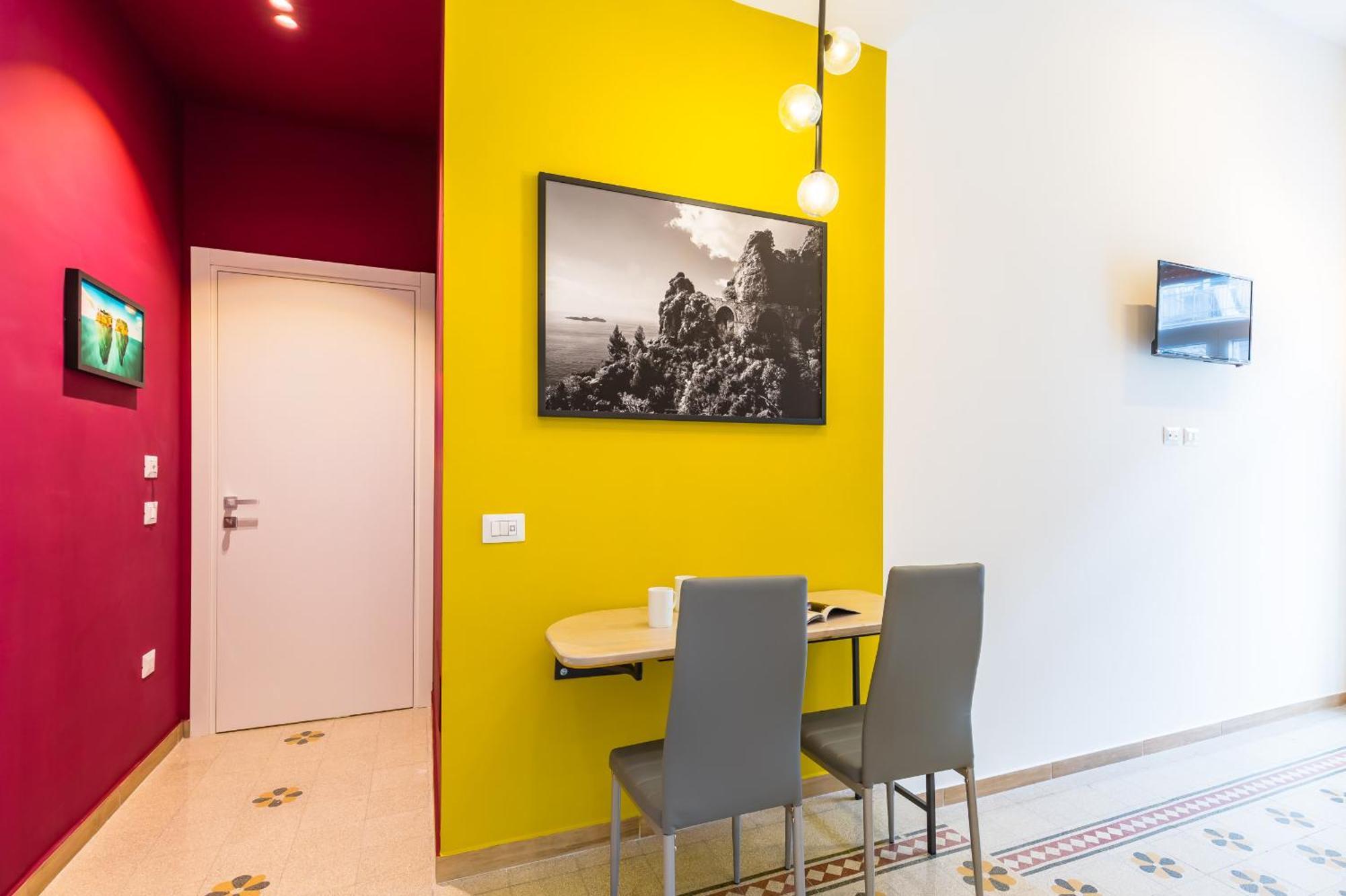 Central Station Apartments & Suites ナポリ エクステリア 写真
