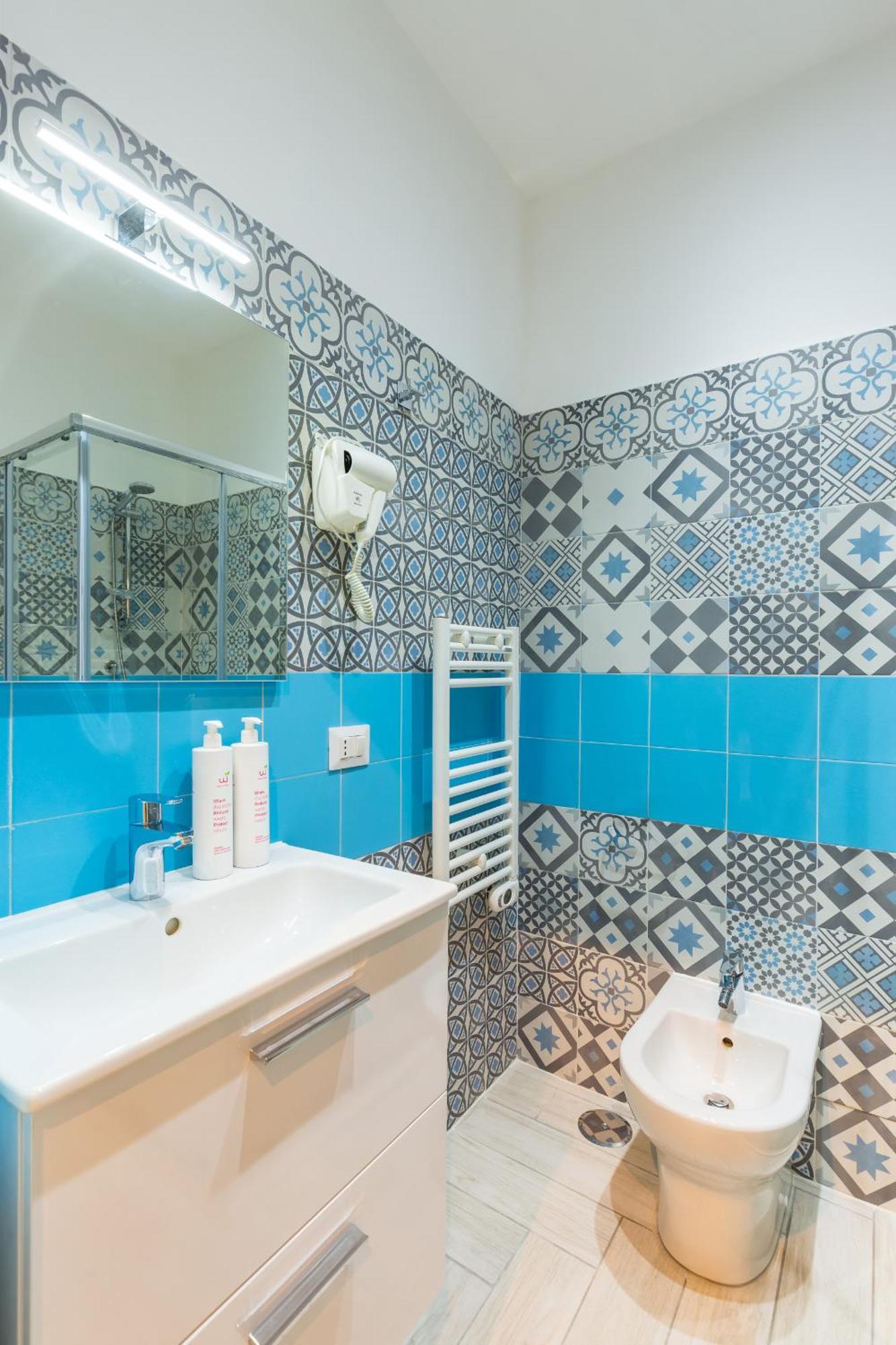 Central Station Apartments & Suites ナポリ エクステリア 写真